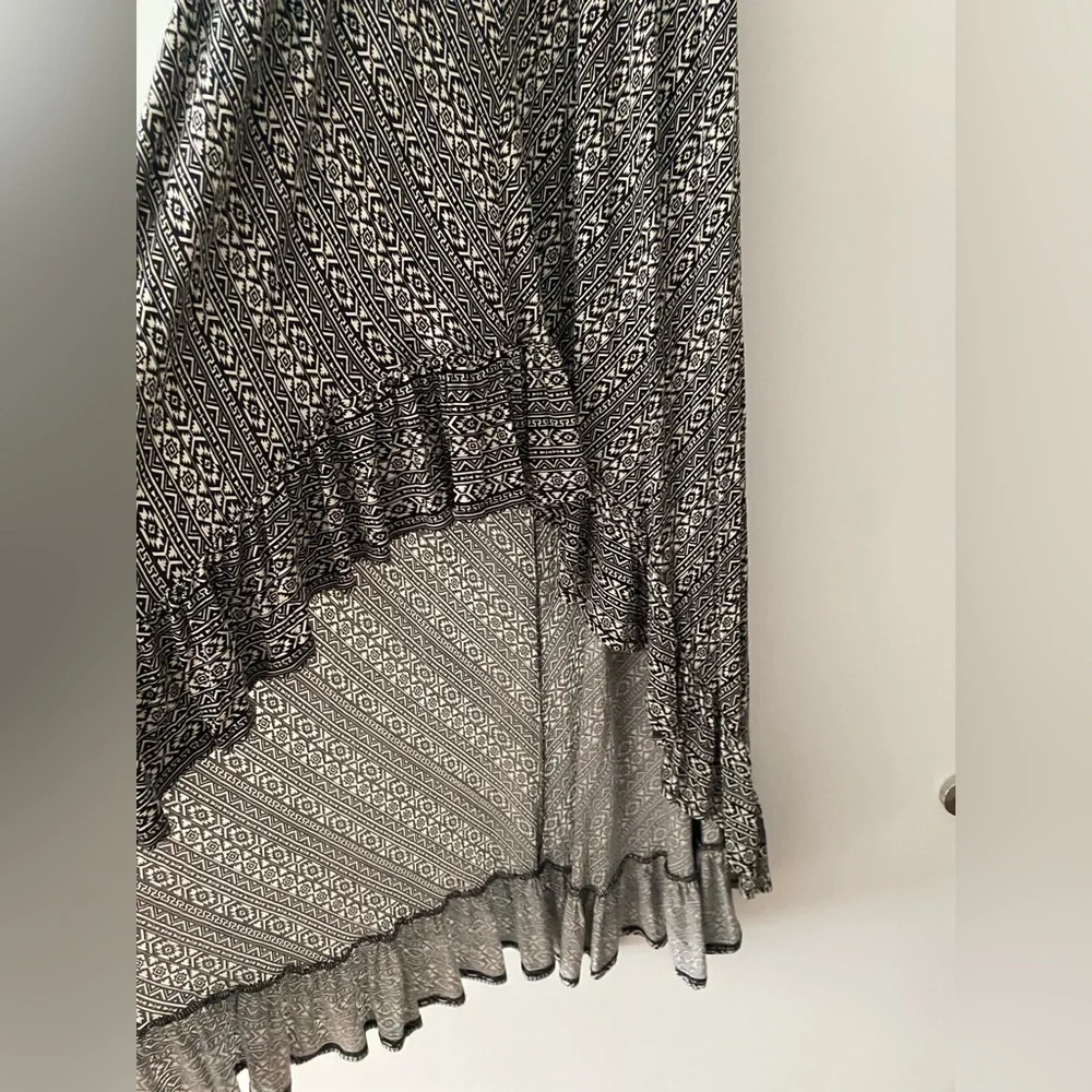 Express Ruffle High Low Maxi Dress - Picture 5 of 6